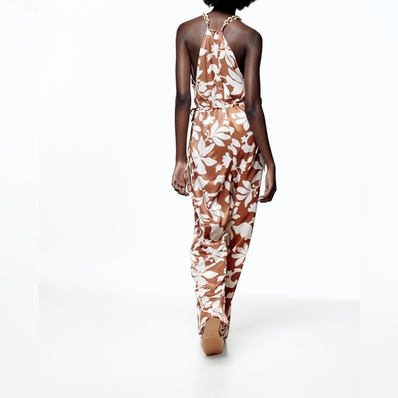 Zara nwt floral printed boho halter satin effect wide leg jumpsuit with chain - Picture 8 of 8